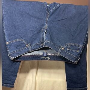 AMETHYST size 16 skinny jeans.